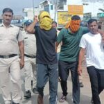 पूर्व सरपंच के घर फायरिंग करने वाले बदमाशों का पुलिस ने निकाला जुलूस