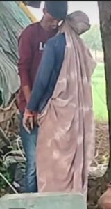 एक ही पेड़ पर लटकी मिली महिला और युवक की फांसी के फंदे पर लाश