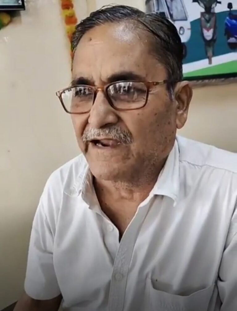 अब सरनेम से नहीं होती वर्ग विशेष की पहचान, समाज के अध्यक्ष भी परेशान