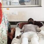 स्कूली छात्रा के साथ अश्लील हरकत करने वालों से बचाने गए पिता के तोड़े हाथ-पैर