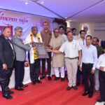 प्रो. सिकरवार स्मृति सम्मान समारोह गुरु शिष्य भाव संबंधों की रोचक बानगी: न्यायमूर्ति हृदेश