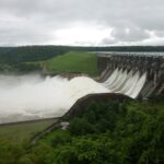 तीन दिन से लगातार हो रही बारिश, मड़ीखेड़ा के फिर खुले गेट, फसलों के बिगड़े हालात