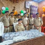 करेरा के सिलारपुर में बन रहे थे हथियार, पुलिस ने मारा छापा, मिले 10 हथियार व 3 जिंदा राउंड
