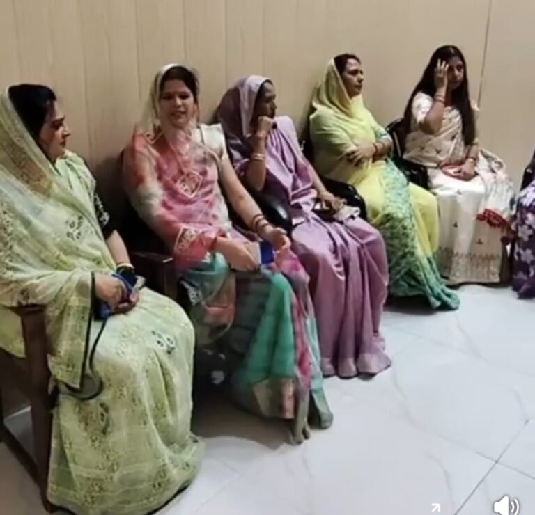 विरोधियों के नेता ने किया छलावा, हस्ताक्षर की बजाए अविश्वास प्रस्ताव वापसी का दिया आवेदन