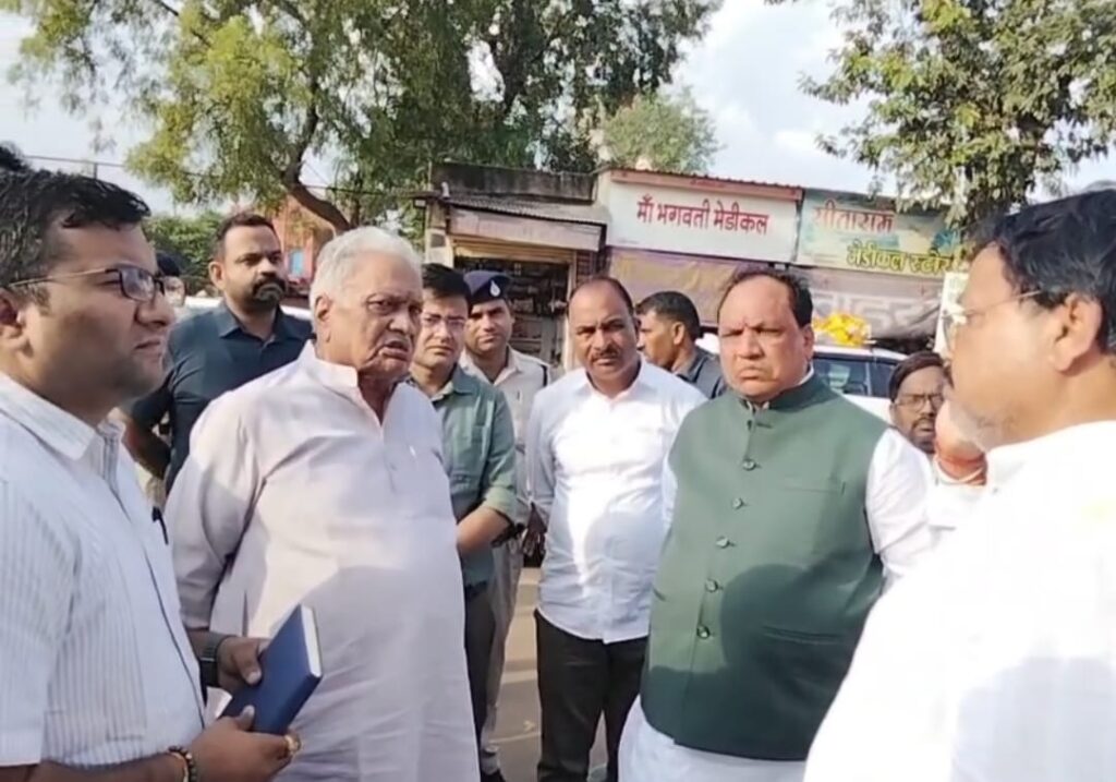 कहीं प्रद्युम्न सिंह फिर माला ना पहना दें, एक्शन में आए इशांक, 19 सफाईकर्मी हटाए