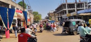 कैसे होगा सुधार?, विधायक जिंदाबाद के लगे नारे अधिकारियों को चिढ़ाते नजर आए ठेले वाले