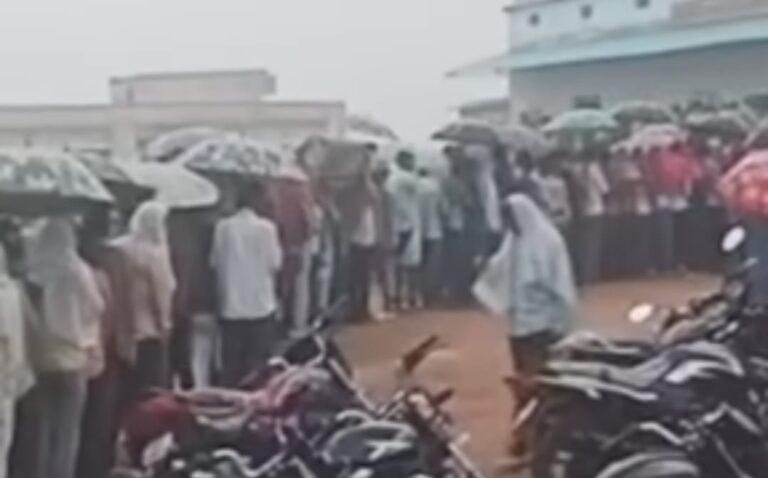 कार्यक्रम निरस्त का निर्णय सही: मौसम ने हर तरफ से तोड़ा किसान