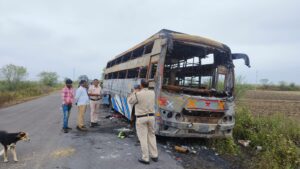 आए दिन यात्री बसों में आगजनी, आरटीओ में बिना देखे दी जा रही फिटनेस का परिणाम