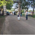 नगरपालिका ने भ्रष्टाचार करने में अंतिम यात्रा की सड़क को भी नहीं छोड़ा, सिंगल लेयर डालकर निकला पूरा भुगतान