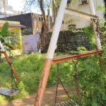 केंद्रीय मंत्री के आदेशों पर प्रशासनिक उदासीनता, सावरकर पार्क में टूटे पड़े झूले, बच्चे भी निराश