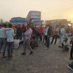 किसान परेशान: अब किया आगरा-मुंबई राष्ट्रीय राजमार्ग जाम, तीन घंटे तक बाधित रहा ट्रैफिक