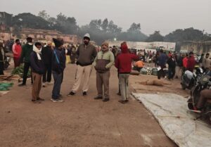 आखिरकार सड़क जाम करने वाले थोक सब्जी व फल विक्रेता पहुंचे पुरानी अनाज मंडी में