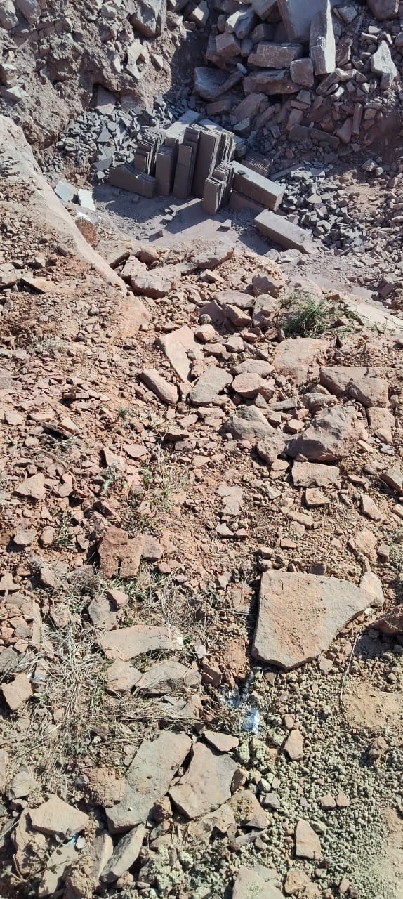 SD News की खबर का असर: माइनिंग, प्रशासन व पुलिस की टीम पहुंची अवैध उत्खनन देखने, मिला बड़ी मात्रा में अवैध उत्खनन