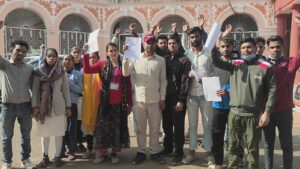 मंत्री गिना रहे स्वास्थ्य सेवाओं की उपलब्धियां, इधर 3 माह से कर्मचारियों को नहीं मिला वेतन