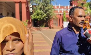 पति व ससुर की मौत पर नहीं आई पहली पत्नी, गुपचुप पति के नाम की जमीन बेच गई शहर के हिस्ट्रीशीटर को