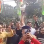 घंटा मंत्री मुर्दाबाद के नारों के साथ भाजपा नेताओं के घर के सामने बजाए कांग्रेस ने घंटे