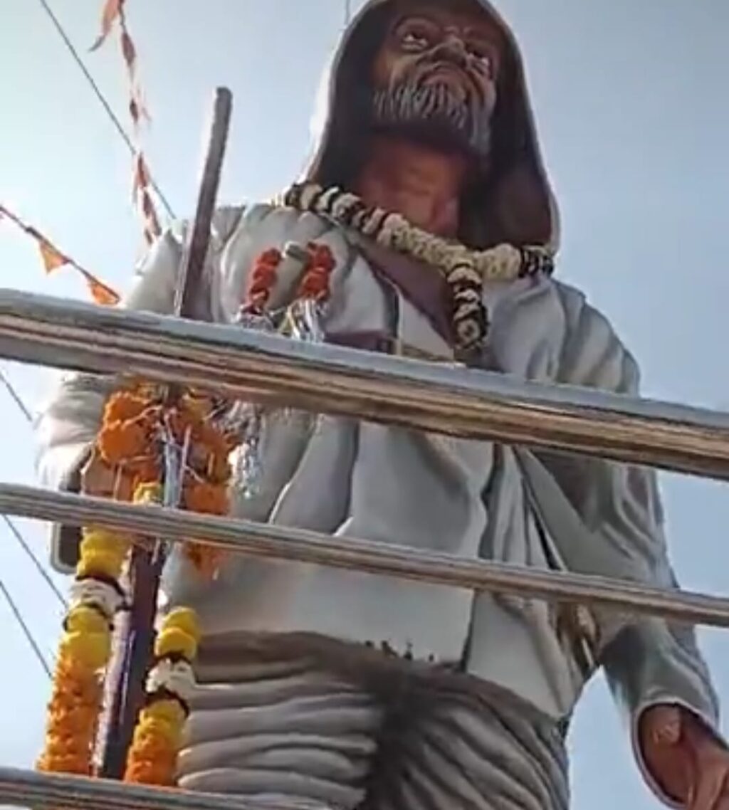 मूर्तियों में चोरी करने वालों, क्या ईश्वर से भी नहीं डरते?, जो एक हवा के झोंके में आपकी असलियत बता देता है