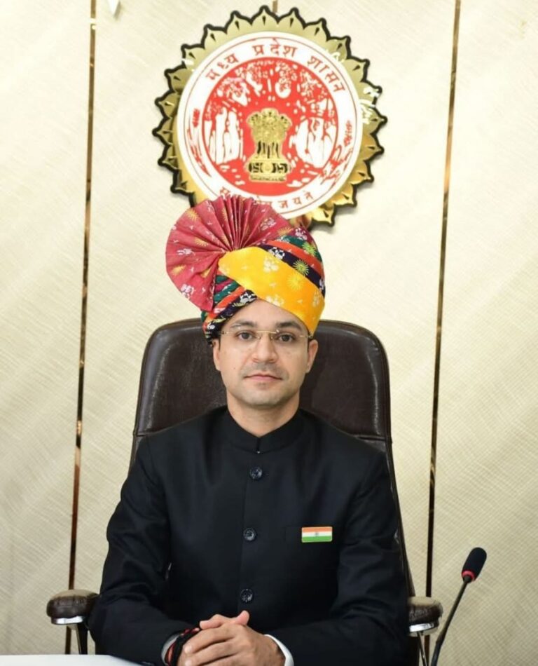 рдЖрдирдВрджрдкреБрд░ рдЯреНрд░рд╕реНрдЯ рдХреА рднреЗрдВрдЯ рдЪрдврд╝реЗ рдЖрджрд┐рддреНрдп..! рдХреНрдпреЛрдВрдХрд┐ рдирд╛рдорд╛рдВрддрд░рдг рдХреЛрдИ рдкреЗрдВрдбрд┐рдВрдЧ рдирд╣реАрдВ, рдЯреНрд░рд╕реНрдЯ рдХреЗ рдХрдмреНрдЬреЛрдВ рдХреА рд╢рд┐рдХрд╛рдпрддреЗрдВ рдЖ рд░рд╣реАрдВ рдереАрдВ рд▓рдЧрд╛рддрд╛рд░