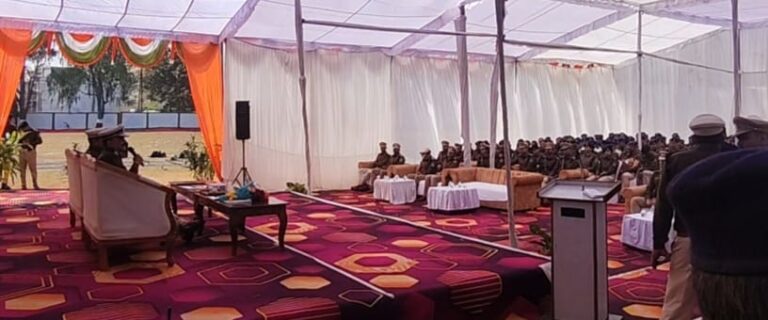 ग्वालियर आईजी सक्सेना ने शिवपुरी में देखीं पुलिस की कार्यप्रणाली, अधीनस्थों से पूछी समस्याएं