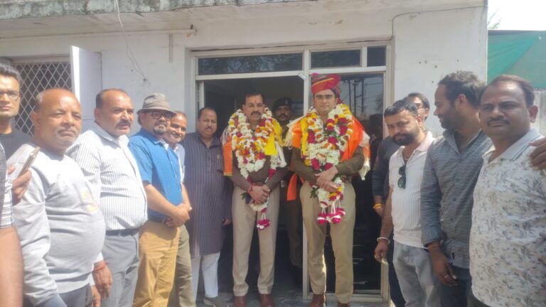 दुनिया छोड़ गए एडवोकेट संजय: वकील बोले टीआई मुर्दाबाद, अगले दिन करेरा में लगे जिंदाबाद के नारे