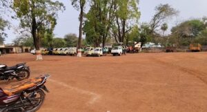 गांधीजी से अथाह प्रेम: शहर लूटने वाले अब आपस में ही उलझ रहे, माल कमाने के लिए इज्जत भी रखी ताक पर