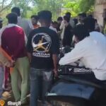 इंस्टाग्राम पर आया लाइव, दोस्तों को दी फ्लाइंग किस, फंदा लगाने चढ़ा, दोस्त बचाने दौड़े, कुछ पल पहले ही छोड़ गया दुनिया