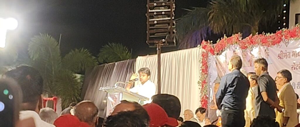 अब हर वर्ष लगेगा शिवपुरी में मेगा हेल्थ कैंप, केंद्रीय मंत्री ने की घोषणा, सहयोगियों का हाथ जोड़कर, सिर झुकाकर जताया आभार