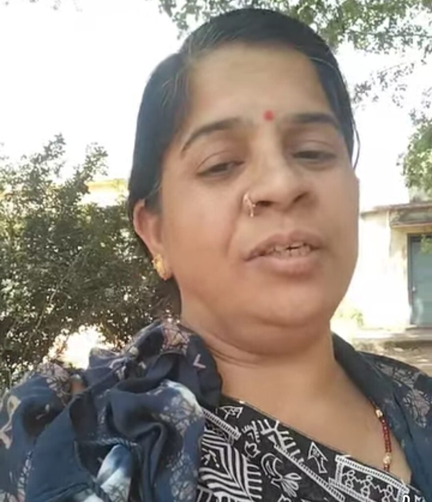 दो माह से वेतन न मिलने से परेशान शिक्षिका ने वीडियो बनाकर किया वायरल, बताई पारिवारिक समस्याएं