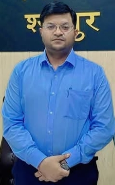 केंद्रीय योजना के टॉप रहे रविंद्र, राज्य की योजनाओं में पिछड़े, अर्पित को जिला मिलने पर भी उठ रहे सवाल