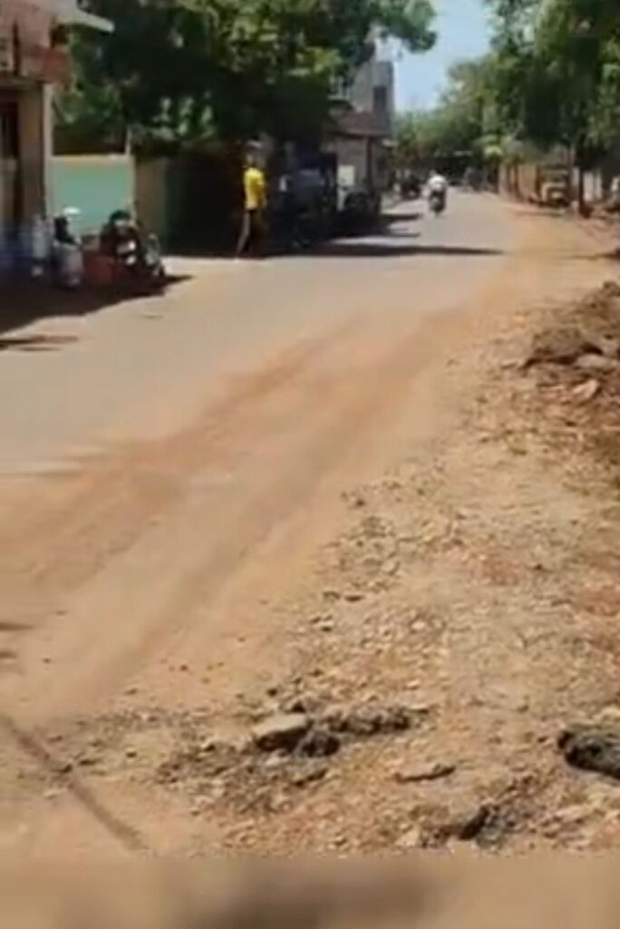 बिना अनुमति नपा ने खोद दी पीडब्ल्यूडी की सड़क, सब इंजीनियर ने कोतवाली में की शिकायत