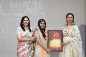 डॉ. दुबे को आइकोनिक वूमेन ऑफ इंडिया अवॉर्ड से किया सम्मानित