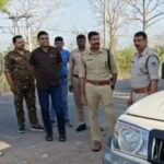 चांदी की आधी करधौनी छीनने वाले बदमाशों ने महिला को ऐसा पटका कि चली गई जान