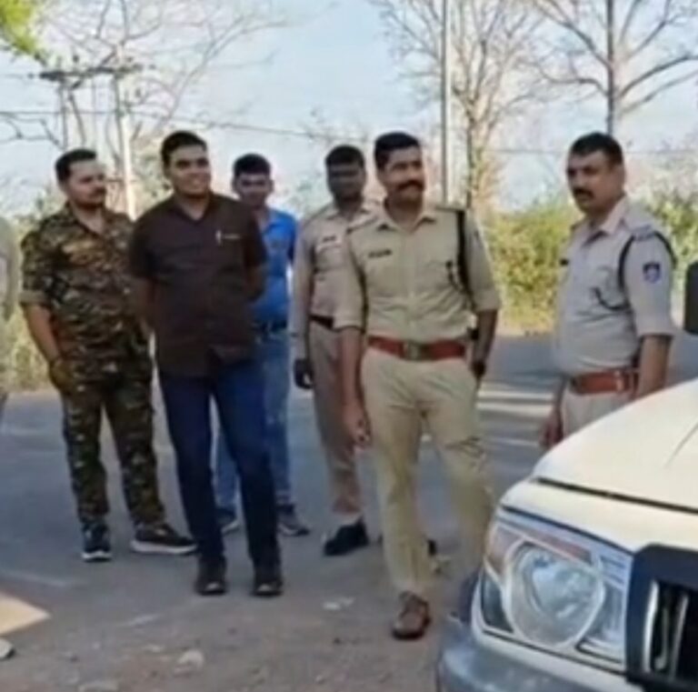 चांदी की आधी करधौनी छीनने वाले बदमाशों ने महिला को ऐसा पटका कि चली गई जान