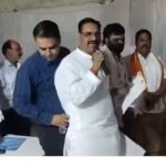 शहर की जनता मांग रही पानी, नगरपालिका में लग रहे मुर्दाबाद के नारे, अध्यक्ष के नजदीकी पार्षद दे रहे पीआईसी से इस्तीफा नपाध्यक्ष खुलेआम सीएमओ पर लगा रहीं भ्रष्टाचार के आरोप, माना कि शिवपुरी शहर बन गया कचराघर