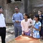 सिंहनिवास में चारपाई देखकर व पानी की बर्बादी रुकवा कर कलेक्टर पहुंचे फिल्टर प्लांट, कल से आ जाएगा सिंध का पानी