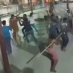 करेरा के बगीचा सरकार पर भोला पंडित लड़के लेकर पहुंचा, बाबा व समर्थकों ने खदेड़ा, वीडियो हुआ वायरल