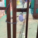 शिवपुरी के प्राचीन सिद्धेश्वर मेले के गेट पर प्रशासन ने जड़ा ताला, बिना राशि जमा किए शुरू कर दिया था मेला