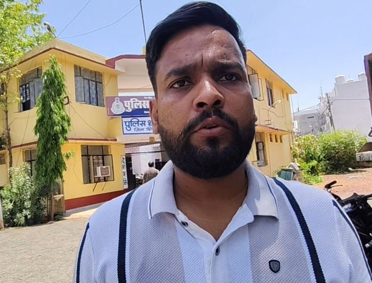 रसोई गैस पर दाम बढ़ाकर सरकार मार रही, इधर एजेंसी वाले गैस चुराकर जेब काट रहे