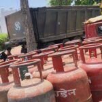 रसोई गैस पर दाम बढ़ाकर सरकार मार रही, इधर एजेंसी वाले गैस चुराकर जेब काट रहे