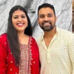 इधर किसान खाद के लिए परेशान, उधर गाड़ियों में भरकर ले जा रहे 79 खाद के कट्टे किए जब्त