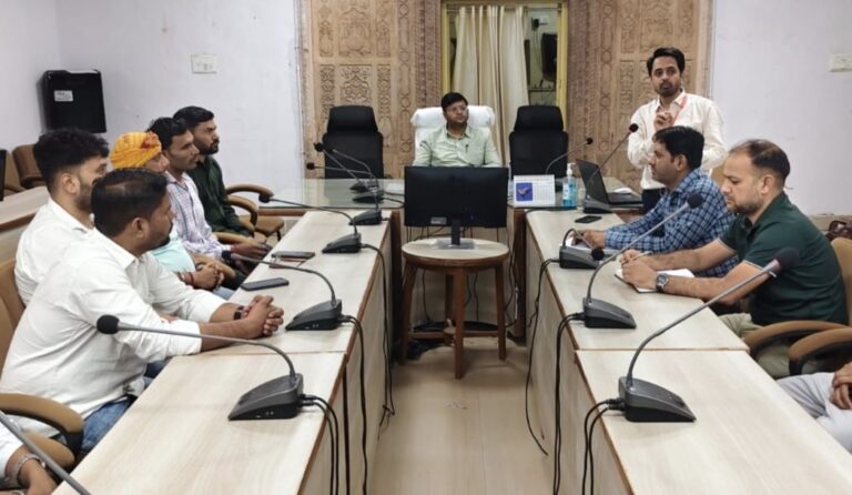 कलेक्टर की अच्छी पहल: अब जिले में कहीं भी रातों रात स्थापित नहीं हो सकेंगी प्रतिमाएं